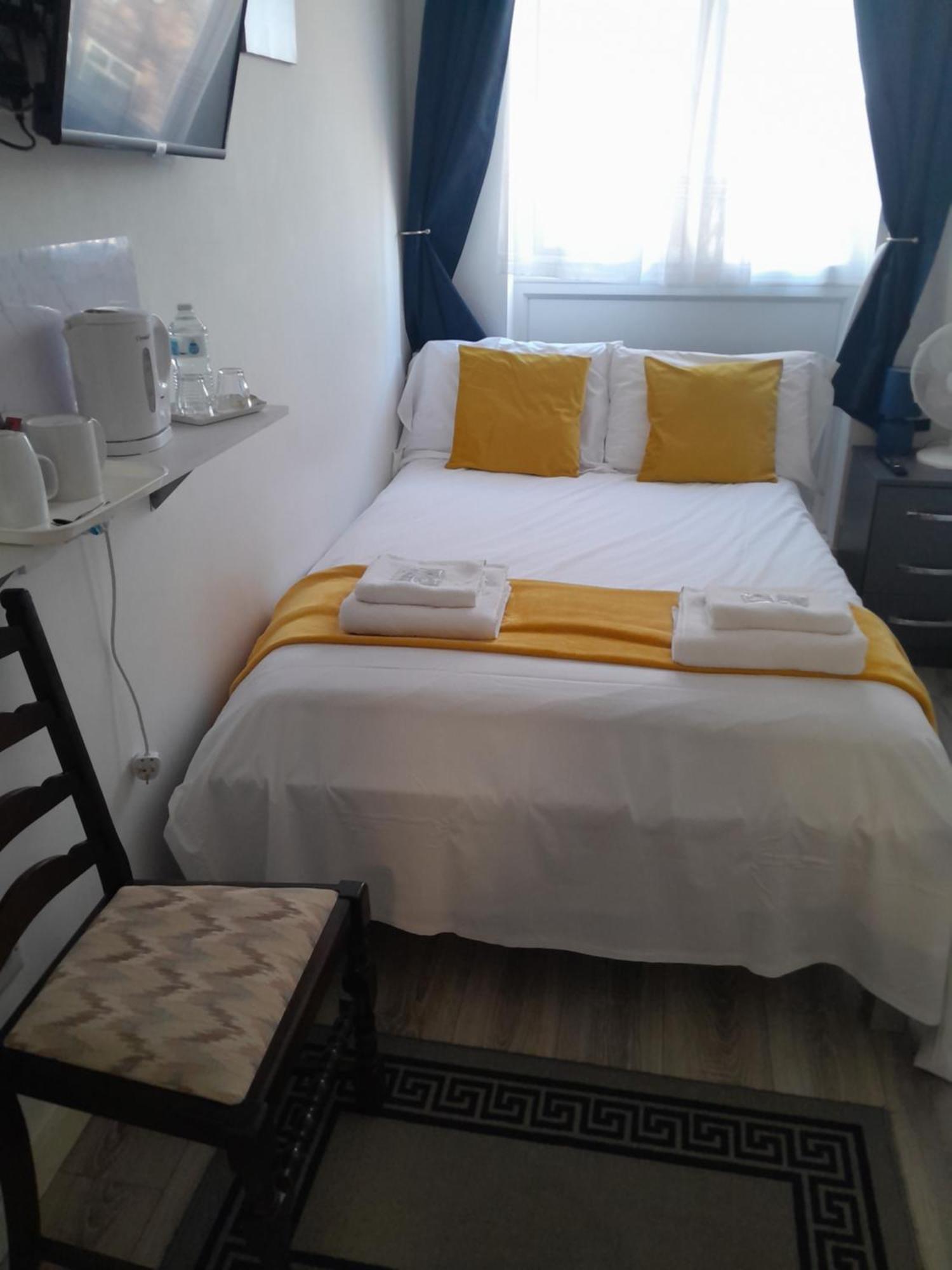 Capsule hotel The Broadway